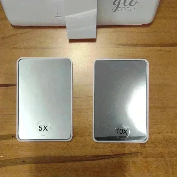 Glo TECH travel mirror with phone holder - Picture 7 of 7